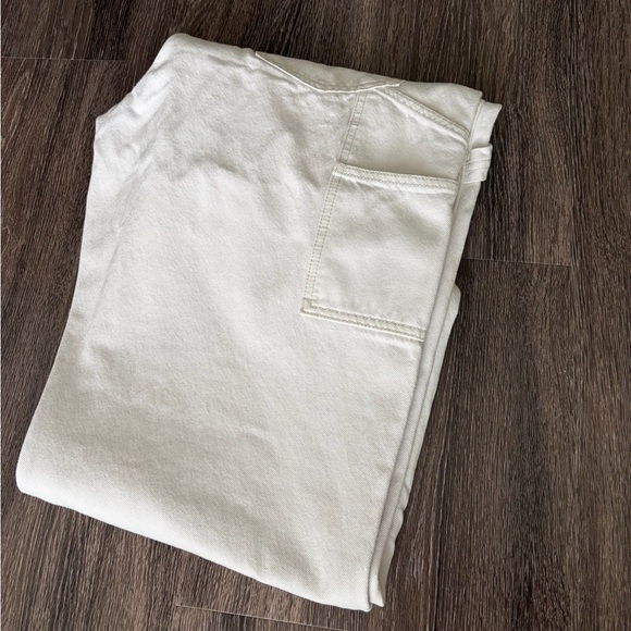 Abercrombie & Fitch Off-White Mid-Rise Slouchy Jeans - Picture 5 of 6